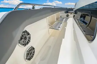 Thumbnail von Boston Whaler 420 Outrage