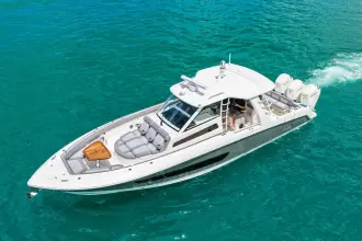 Thumbnail von Boston Whaler 420 Outrage