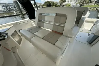 Thumbnail von Boston Whaler 350 Realm