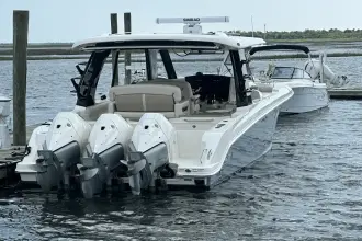Thumbnail von Boston Whaler 350 Realm