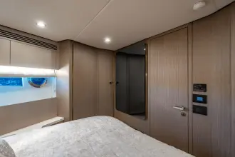 Thumbnail von Azimut 60