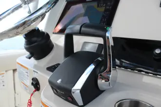 Thumbnail von Boston Whaler 250 Outrage
