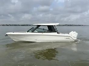 Thumbnail von Boston Whaler 330 Vantage