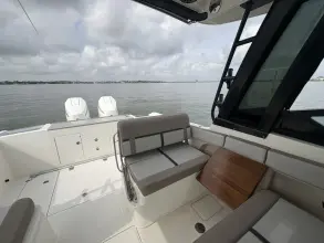 Thumbnail von Boston Whaler 330 Vantage