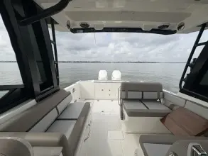 Thumbnail von Boston Whaler 330 Vantage