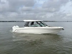 Thumbnail von Boston Whaler 330 Vantage