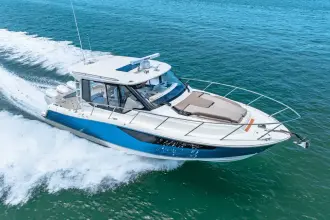 Thumbnail von Boston Whaler 360 Outrage