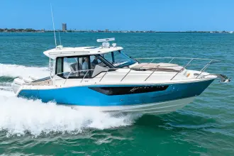 Thumbnail von Boston Whaler 360 Outrage