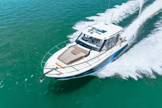 Thumbnail von Boston Whaler 360 Outrage