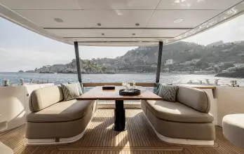 Thumbnail von Azimut 60