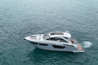 Thumbnail von Cruisers Yachts 60 Cantius