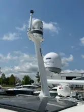 Thumbnail von Boston Whaler 420 Outrage