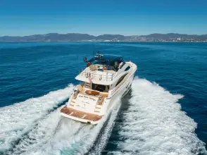 Thumbnail von Marquis 720 Flybridge