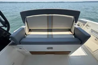 Thumbnail von Boston Whaler 380 Realm