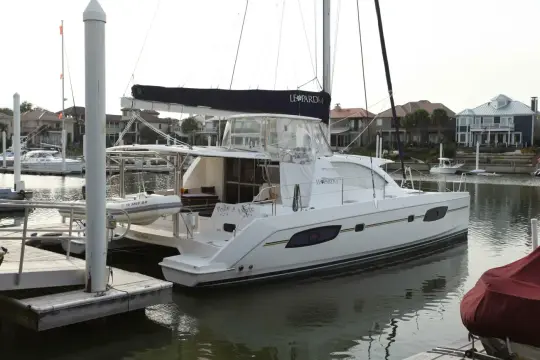 Leopard 44 Folie A Deux