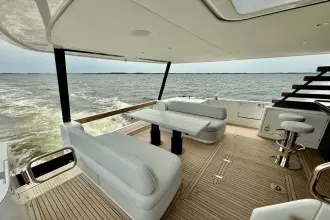 Thumbnail von Azimut 60