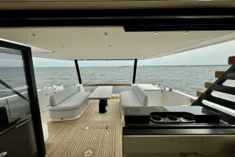 Thumbnail von Azimut 60