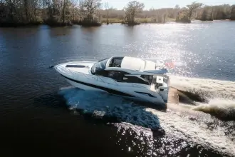 Thumbnail von Galeon 425 HTS