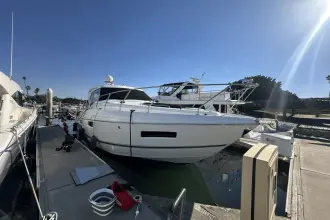Thumbnail von Cruisers Yachts 48 Cantius