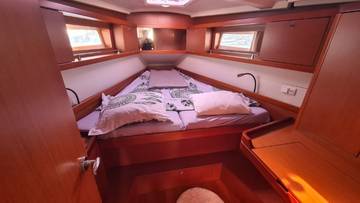 Thumbnail von Bénéteau Oceanis 41