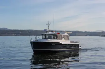 Thumbnail von Ranger Tugs R-23