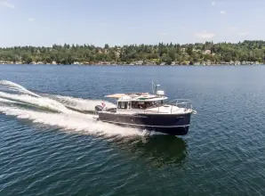 Ranger Tugs R-27