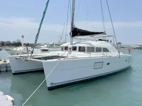 Lagoon 380 9783265