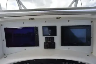 Thumbnail von Boston Whaler 320 Outrage