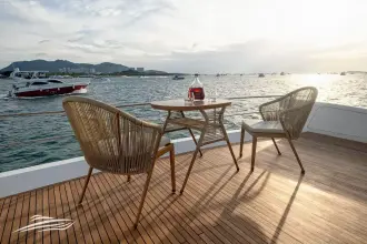 Thumbnail von Azimut 70 9451007
