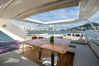 Thumbnail von Azimut 70 9451007