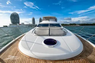 Thumbnail von Azimut 70 9451007