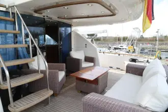 Thumbnail von Fairline Squadron 74 YINWA