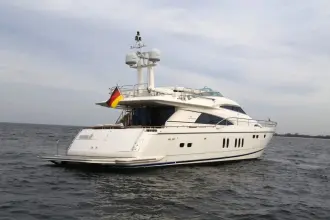 Thumbnail von Fairline Squadron 74 YINWA