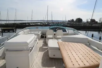 Thumbnail von Fairline Squadron 74 YINWA