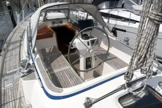 Thumbnail von Hallberg-Rassy 37