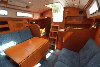 Thumbnail von Hallberg-Rassy 37