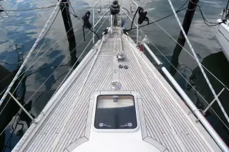 Thumbnail von Hallberg-Rassy 37