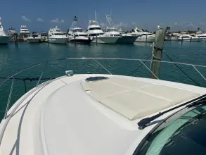 Thumbnail von Tiara Yachts 44 Coupe B.u.B.