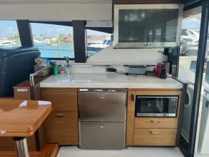 Thumbnail von Tiara Yachts 44 Coupe B.u.B.