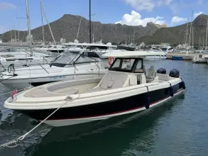 Chris-Craft 34 Catalina