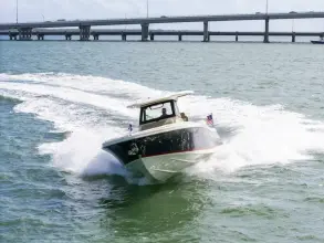Thumbnail von Chris-Craft 34 Catalina