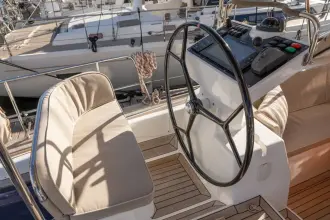 Thumbnail von Discovery 58 LUNA OF SARK