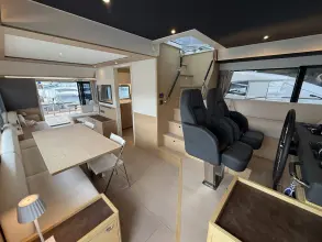 Thumbnail von Beneteau Grand Trawler  62