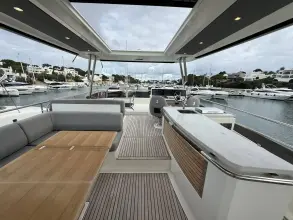 Thumbnail von Beneteau Grand Trawler  62
