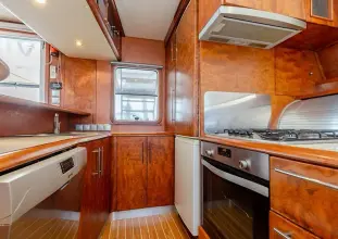 Thumbnail von Sunreef Yachts 60 MISSION