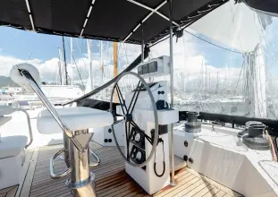 Thumbnail von Sunreef Yachts 60 MISSION