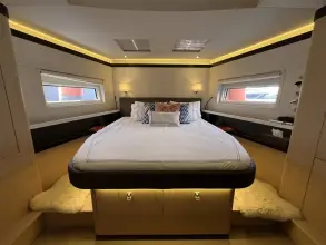 Thumbnail von Beneteau Oceanis Yacht 62.
