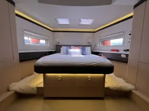 Thumbnail von Beneteau Oceanis Yacht 62.