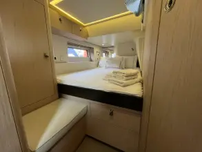 Thumbnail von Beneteau Oceanis Yacht 62.