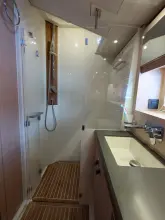 Thumbnail von Beneteau Oceanis Yacht 62.